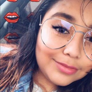 Meet your Posher, Lizeth